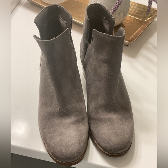 COLE HAAN Grand OS Signature Grey Suede Ankle Bootie - Picture 2 of 7